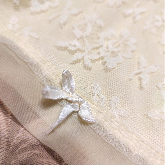🔸💛🔸Divine Vintage 50's Buttercup Yellow Floral Lace & Satin Bow Slip - S/M - Picture 15 of 16